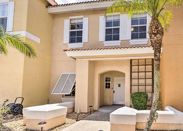 9 Mi To Disney: Resort Getaway W/ Private Patio!